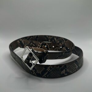 Faux snake skin fashion belt size medium